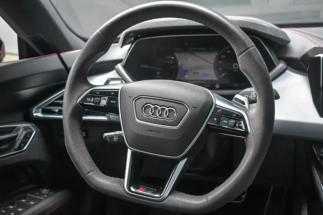 Audi RS e-tron GT - Thumbnail 23