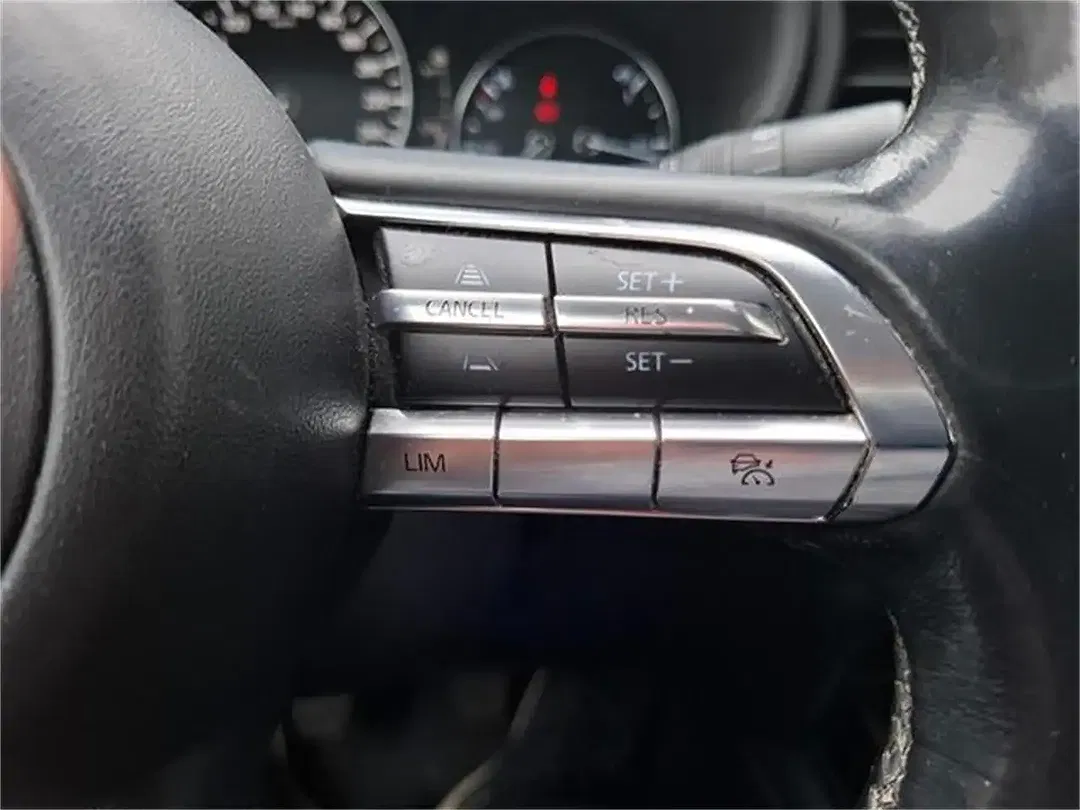 Mazda CX-30 - Thumbnail 14