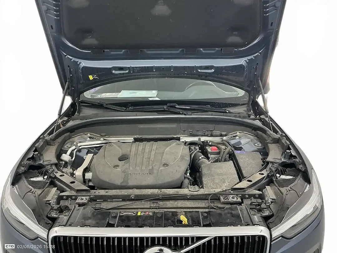 Volvo XC60 - Thumbnail 9