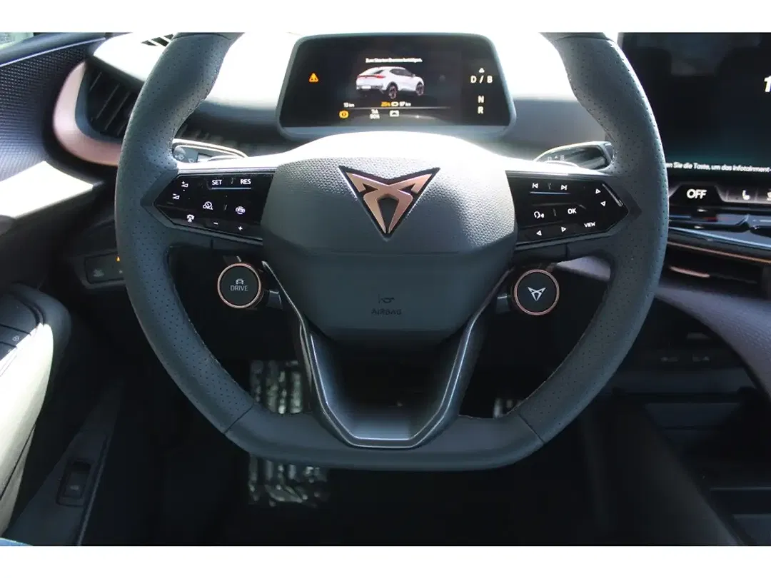 CUPRA Tavascan - Thumbnail 12
