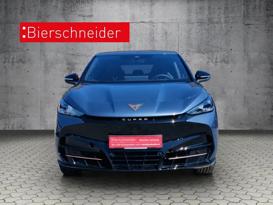 CUPRA Tavascan - Thumbnail 2