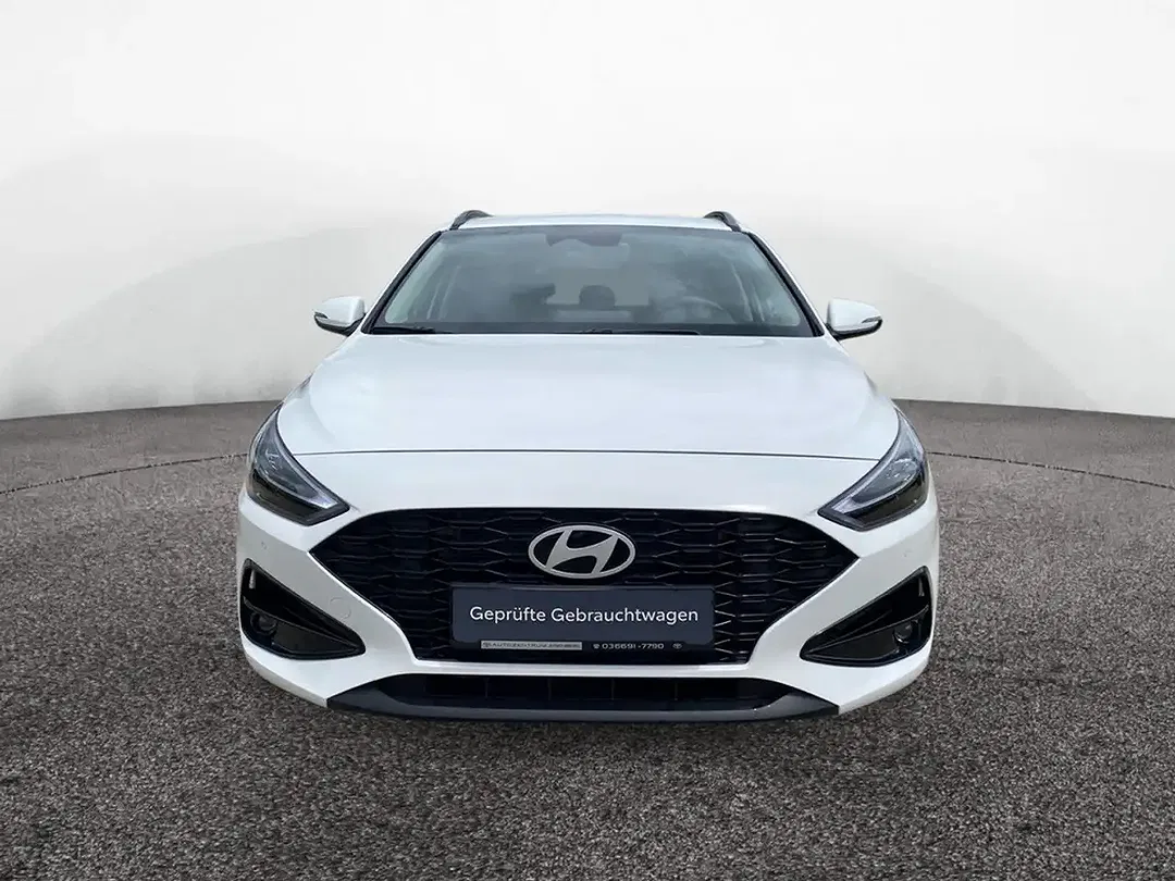 Hyundai i30 - Thumbnail 2
