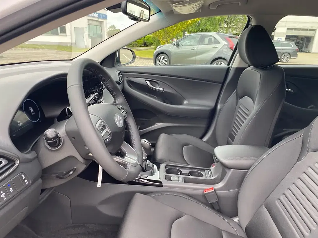 Hyundai i30 - Thumbnail 9