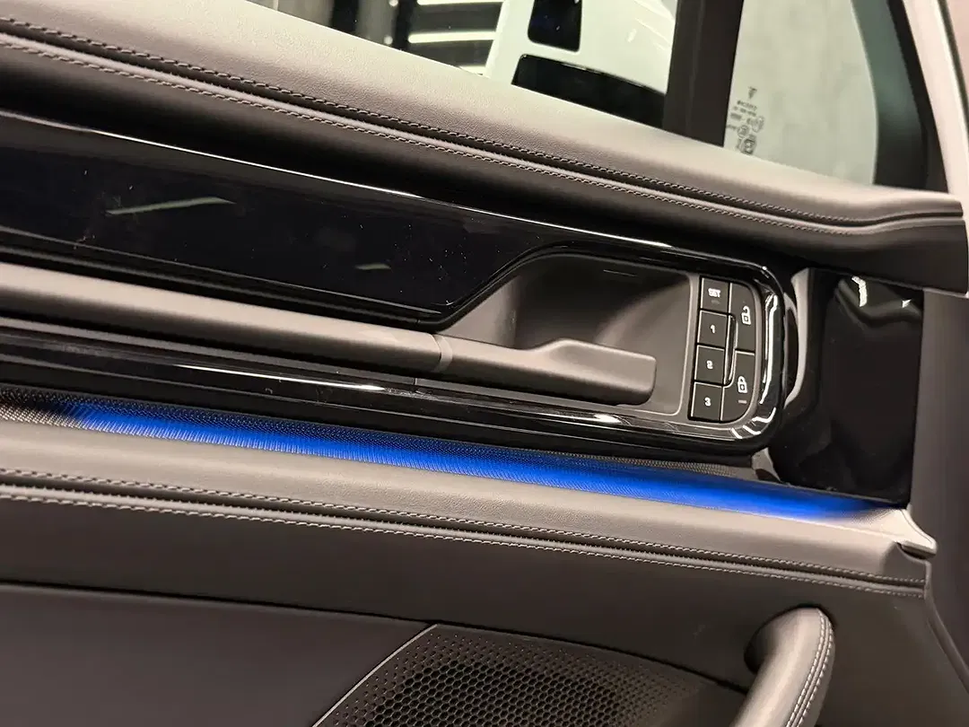 Porsche Panamera - Thumbnail 13