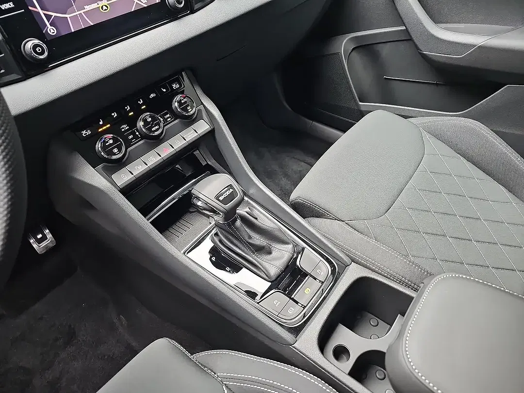 Skoda Karoq - Thumbnail 12