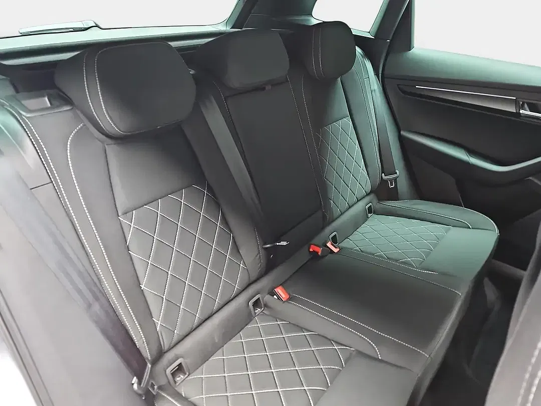 Skoda Karoq - Thumbnail 18