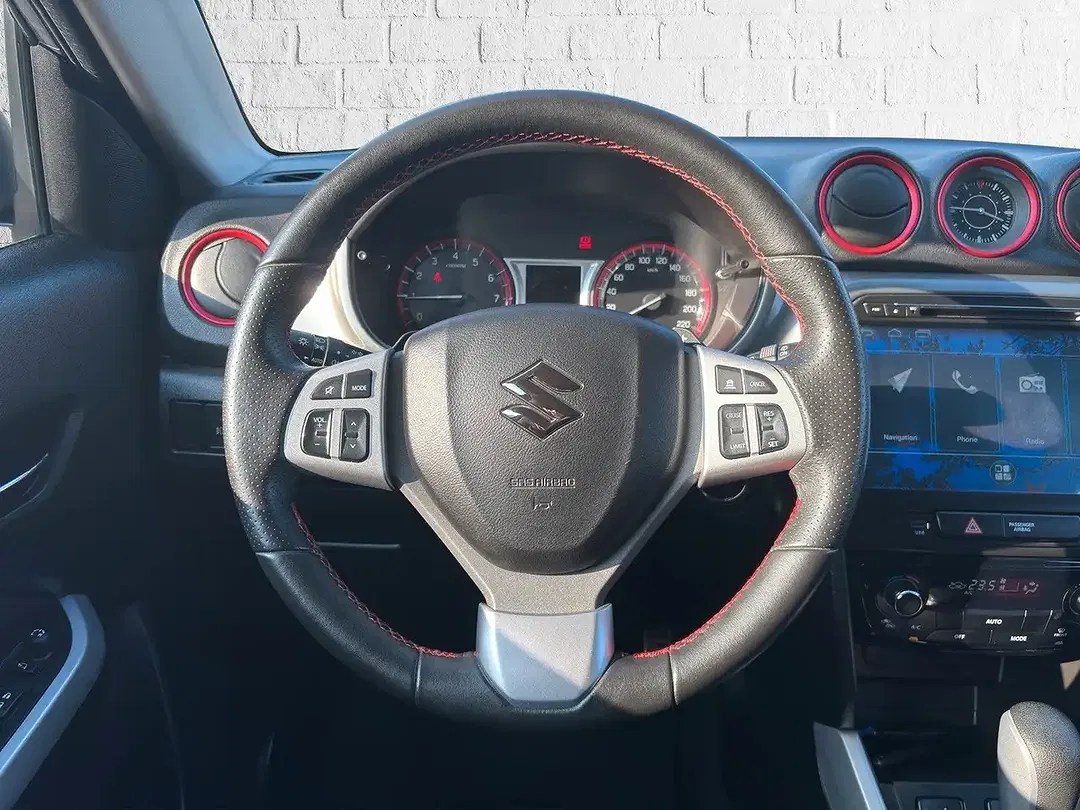 Suzuki Vitara - Thumbnail 7