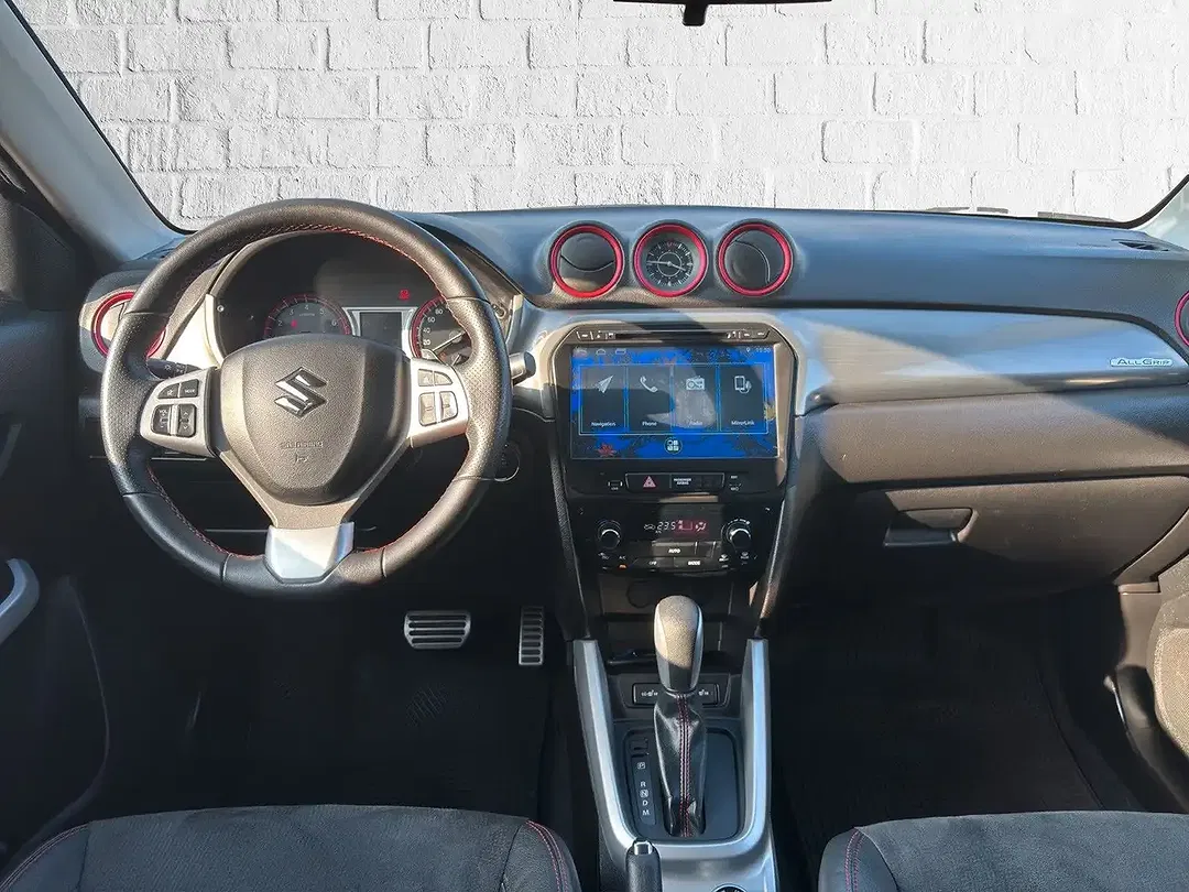 Suzuki Vitara - Thumbnail 8