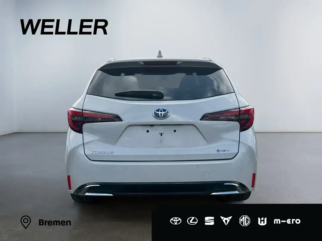 Toyota Corolla - Thumbnail 4