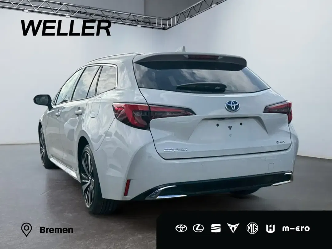 Toyota Corolla - Thumbnail 5