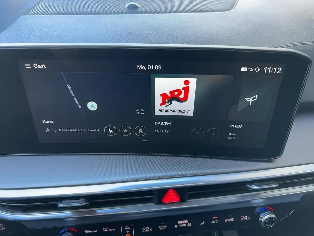 Kia Sorento - Thumbnail 11