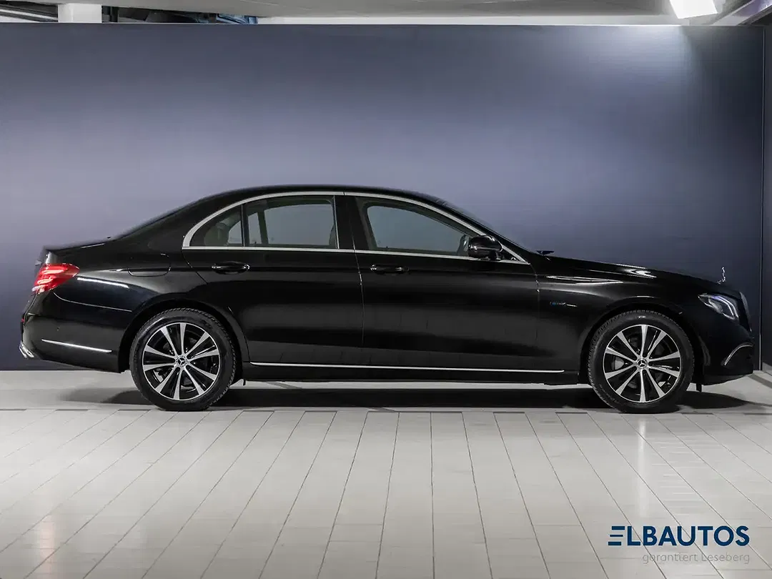 Mercedes-Benz E 300 - Thumbnail 4