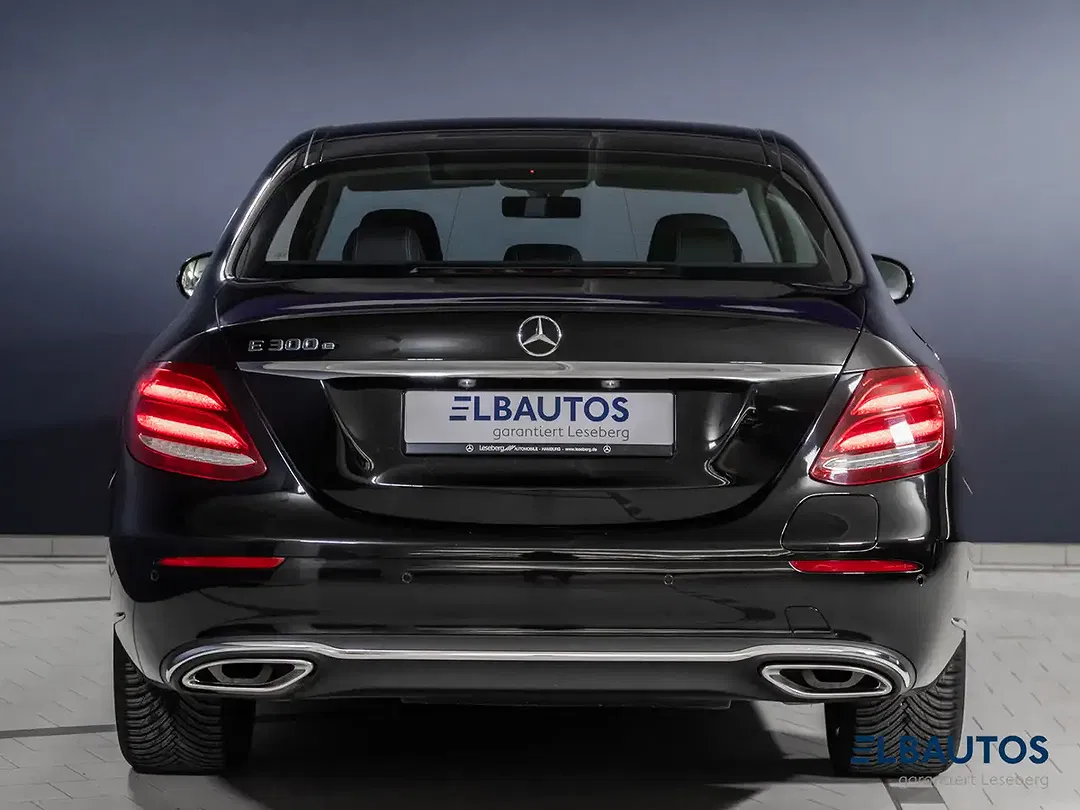 Mercedes-Benz E 300 - Thumbnail 6