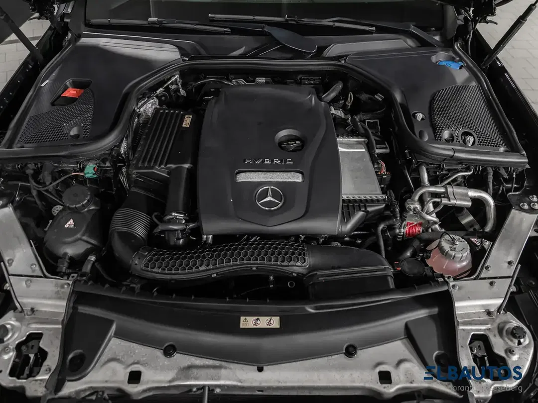 Mercedes-Benz E 300 - Thumbnail 8
