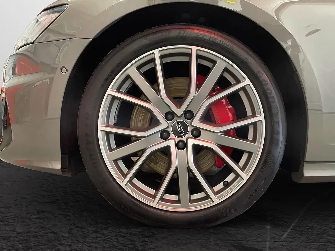 Audi A6 - Thumbnail 4