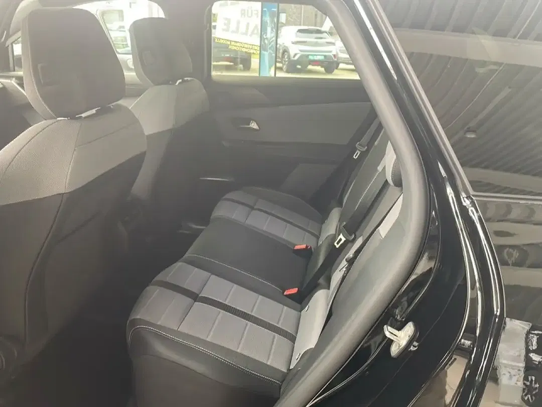 Opel Grandland X - Thumbnail 11