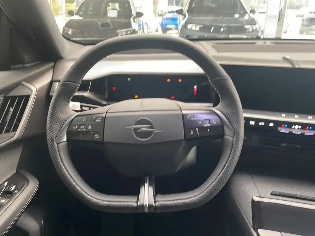 Opel Grandland X - Thumbnail 8