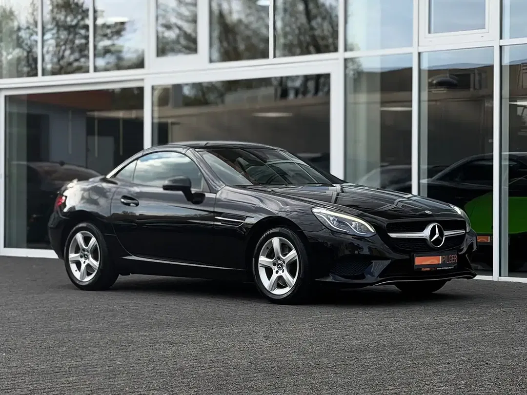 Mercedes-Benz SLC 200 - Thumbnail 3