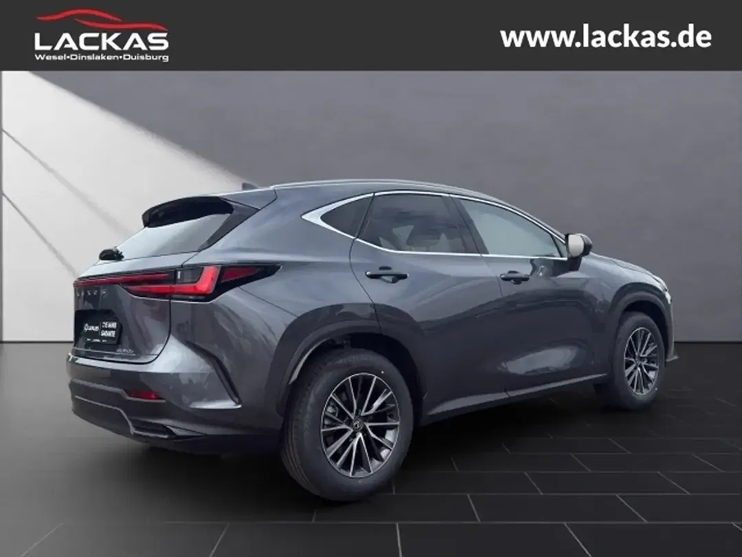 Lexus NX 350h - Thumbnail 5
