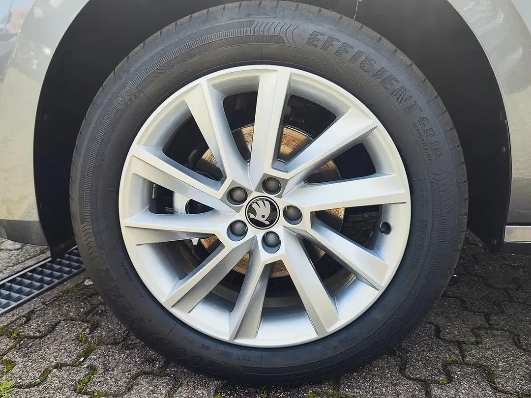 Skoda Kamiq - Thumbnail 4