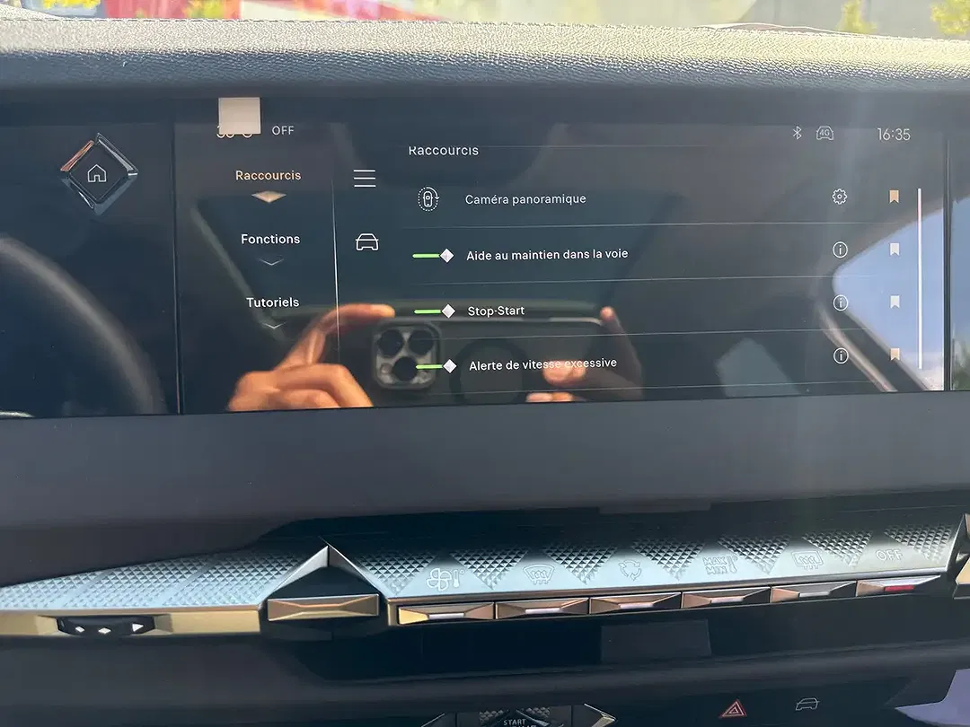 DS Automobiles DS 4 - Thumbnail 14