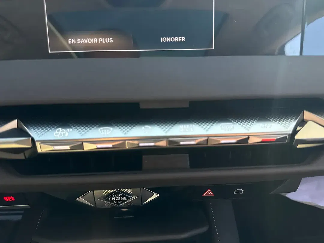 DS Automobiles DS 4 - Thumbnail 8