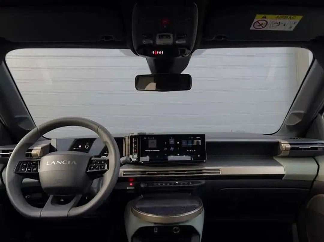 Lancia Ypsilon - Thumbnail 5