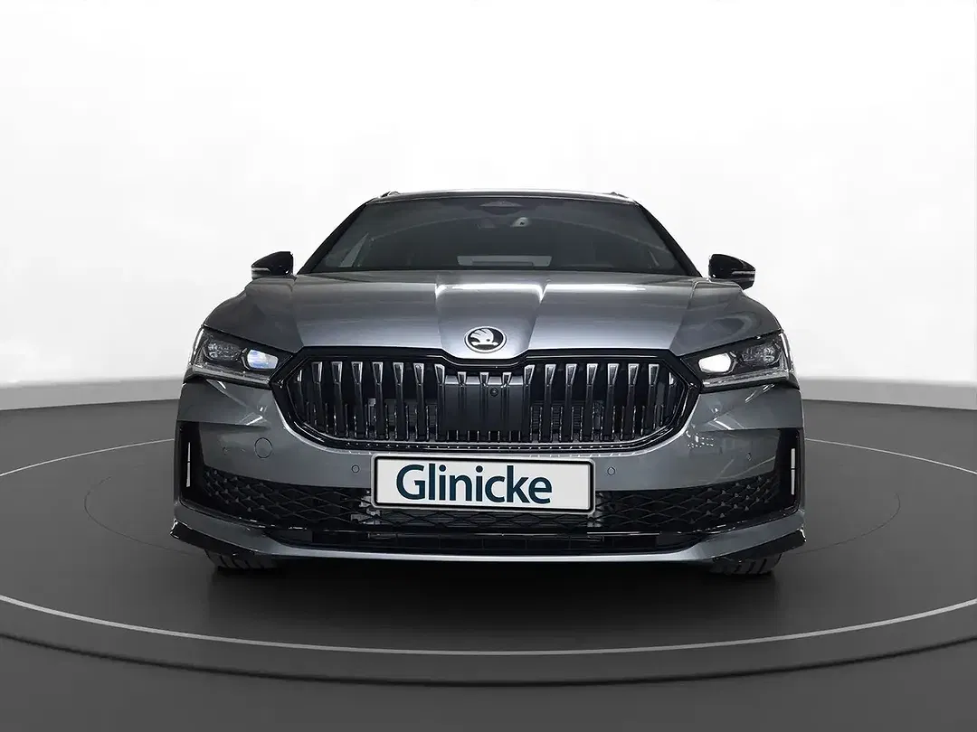 Skoda Superb - Thumbnail 3