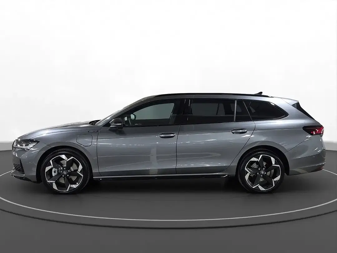 Skoda Superb - Thumbnail 5