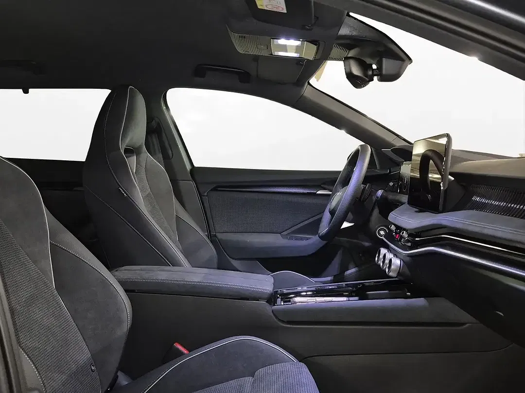 Skoda Superb - Thumbnail 9
