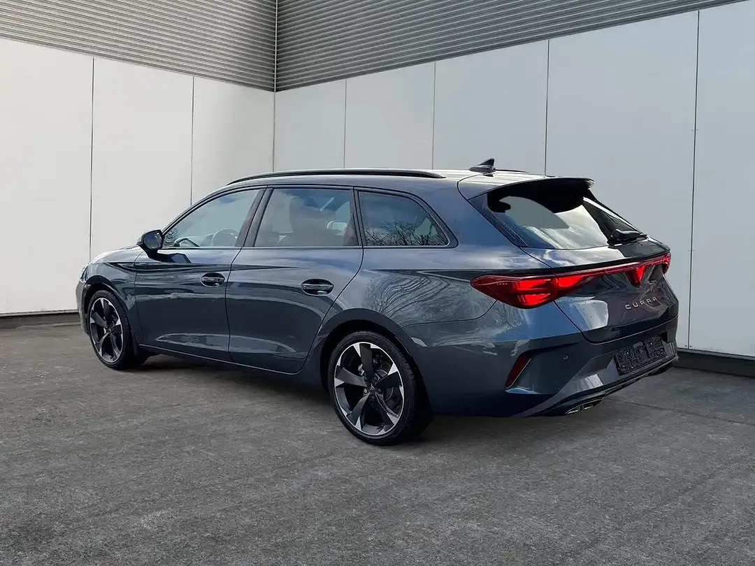 CUPRA Leon - Thumbnail 3