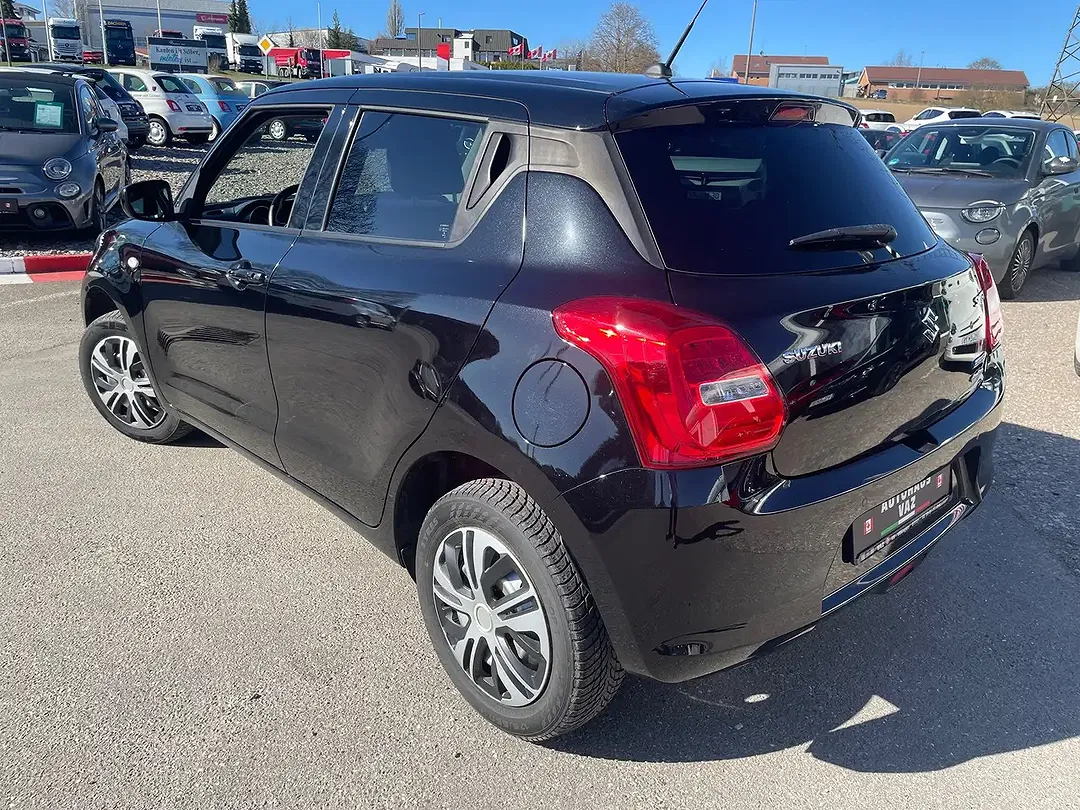 Suzuki Swift - Thumbnail 5