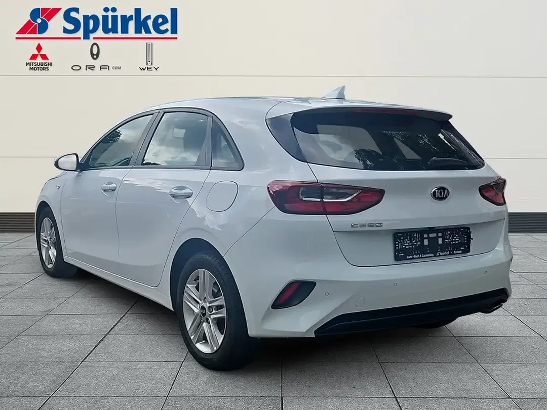 Kia Ceed / cee'd - Thumbnail 3