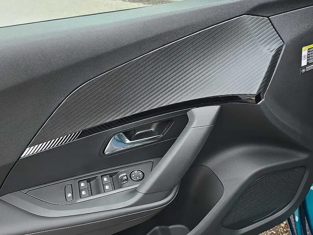 Peugeot 2008 - Thumbnail 10