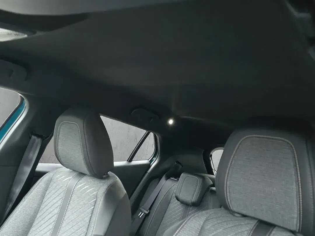 Peugeot 2008 - Thumbnail 11