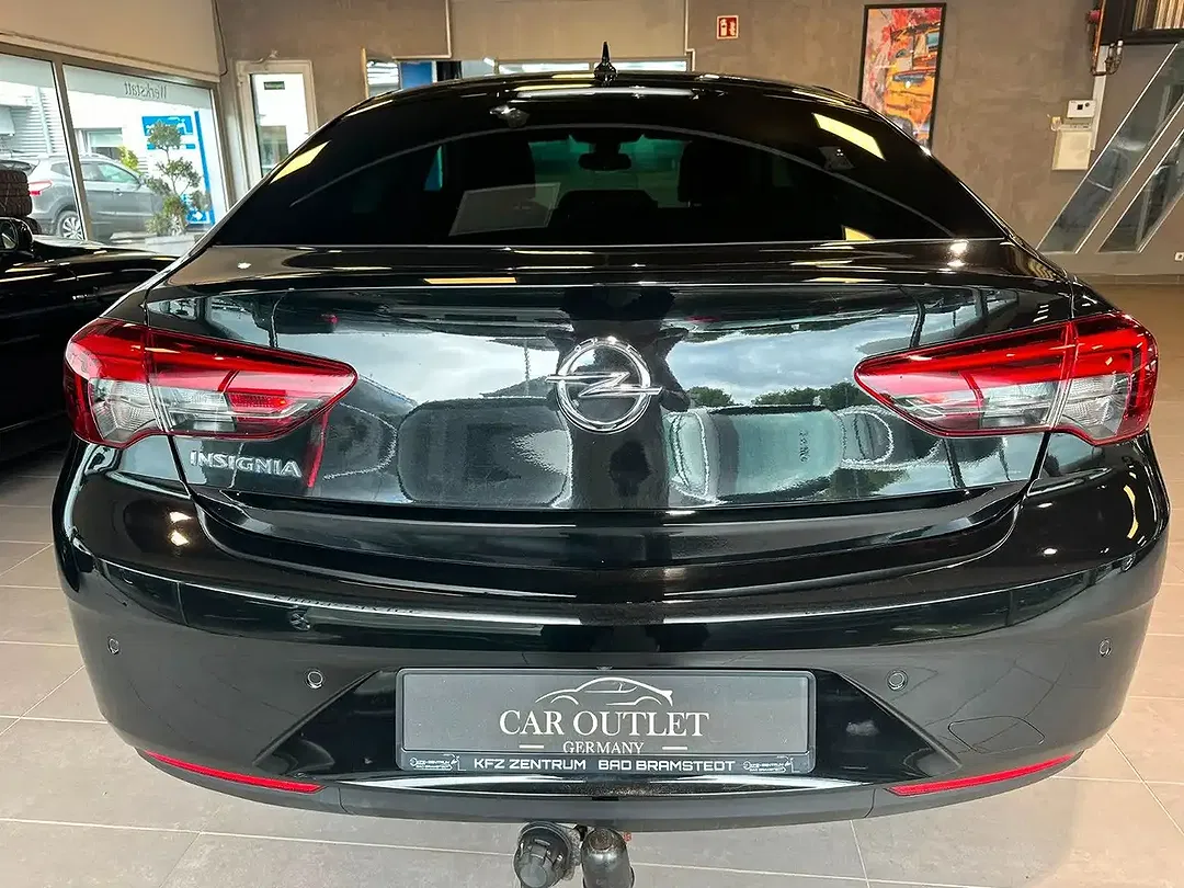 Opel Insignia - Thumbnail 3
