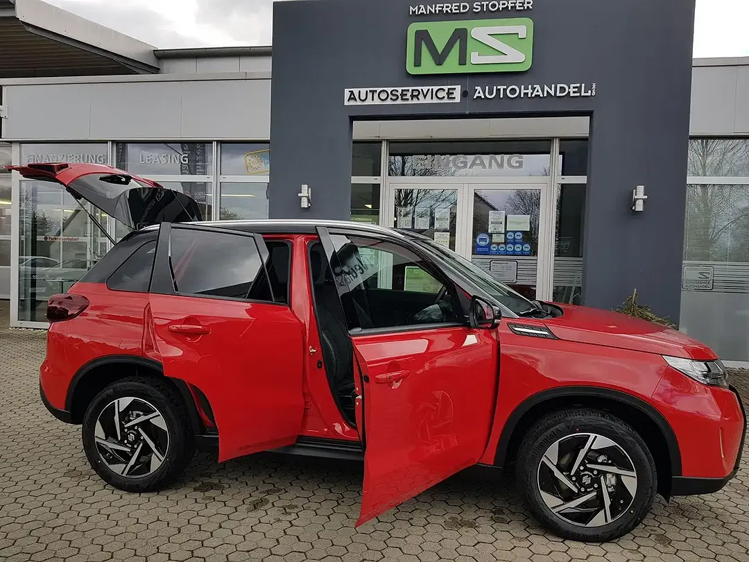 Suzuki Vitara - Thumbnail 14