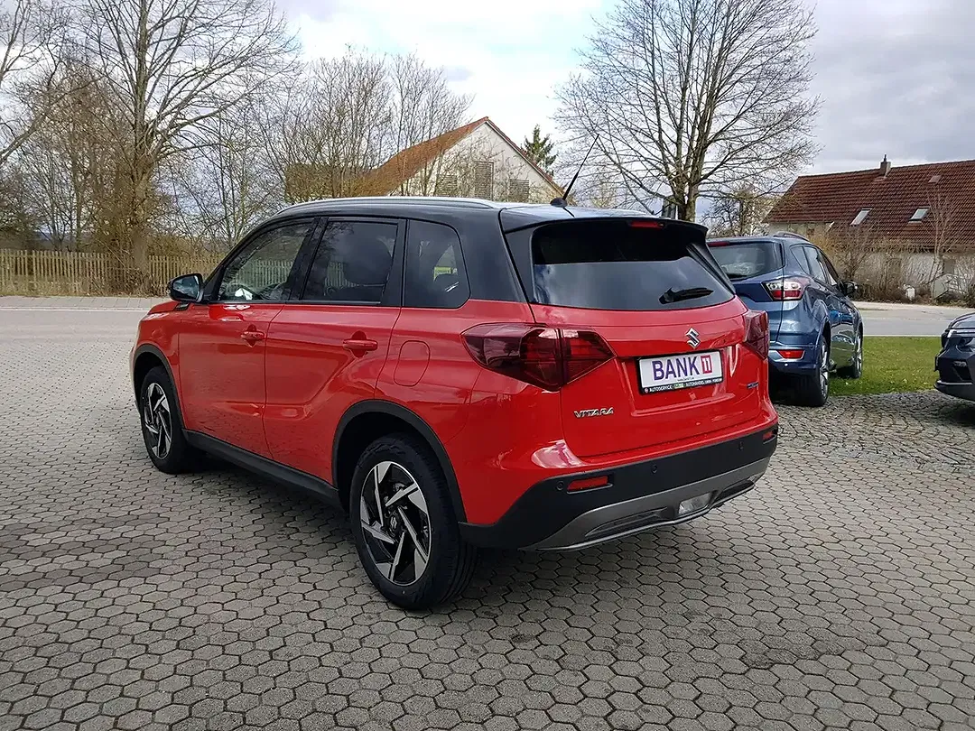 Suzuki Vitara - Thumbnail 3