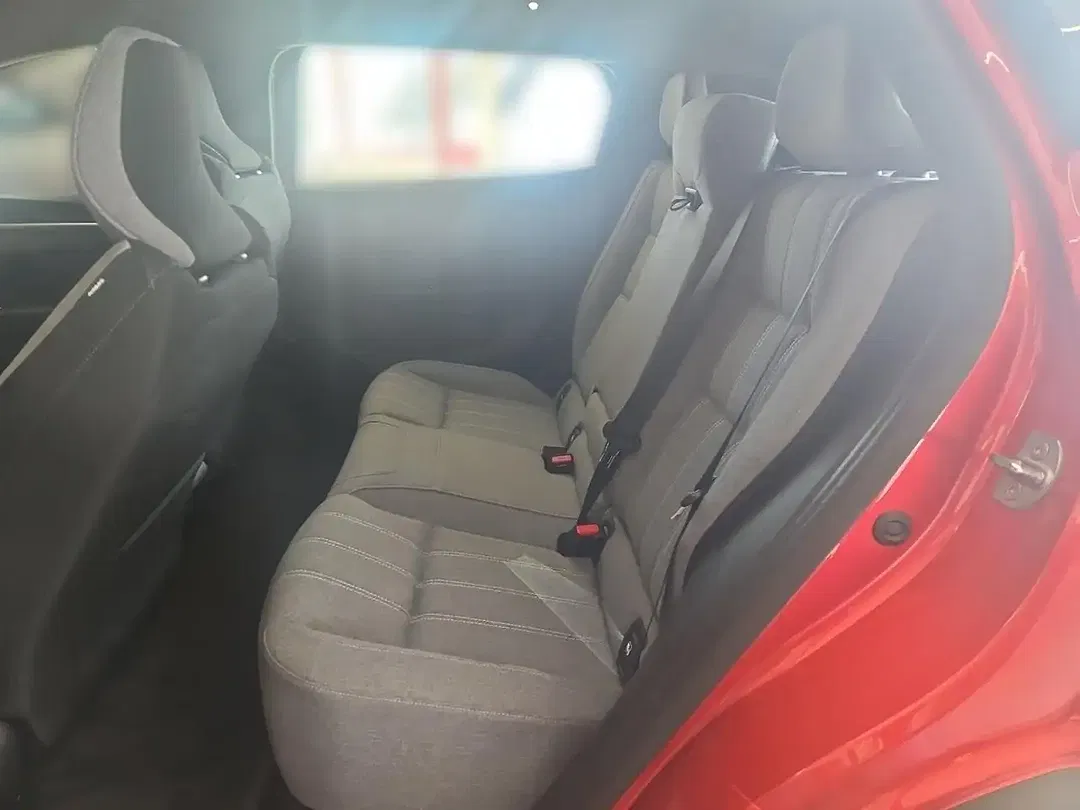 Mitsubishi Eclipse Cross - Thumbnail 11
