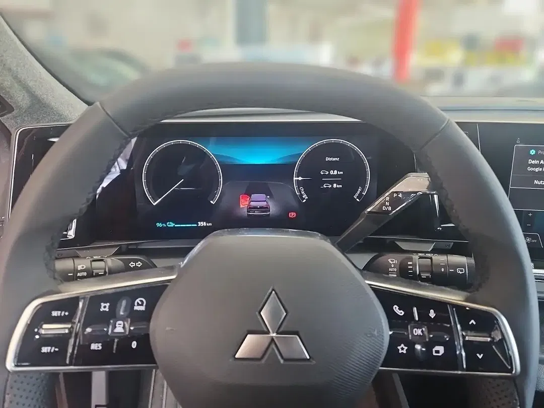 Mitsubishi Eclipse Cross - Thumbnail 8