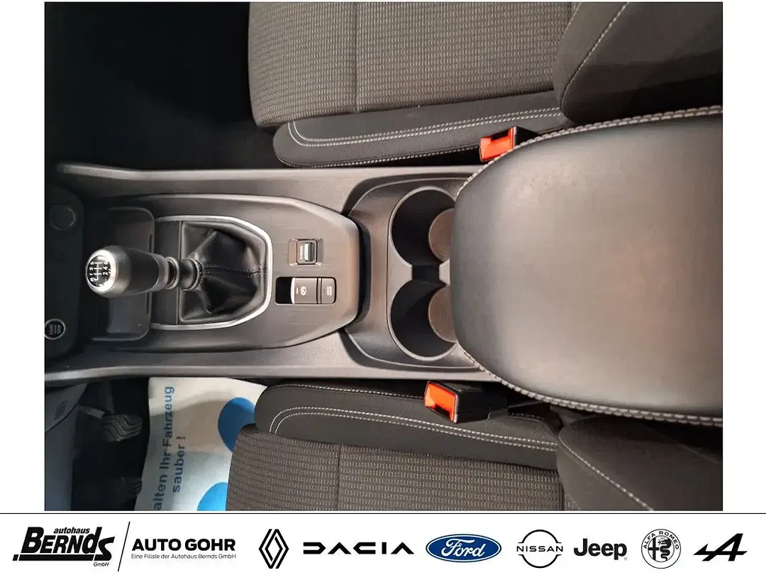 Nissan Qashqai - Thumbnail 11