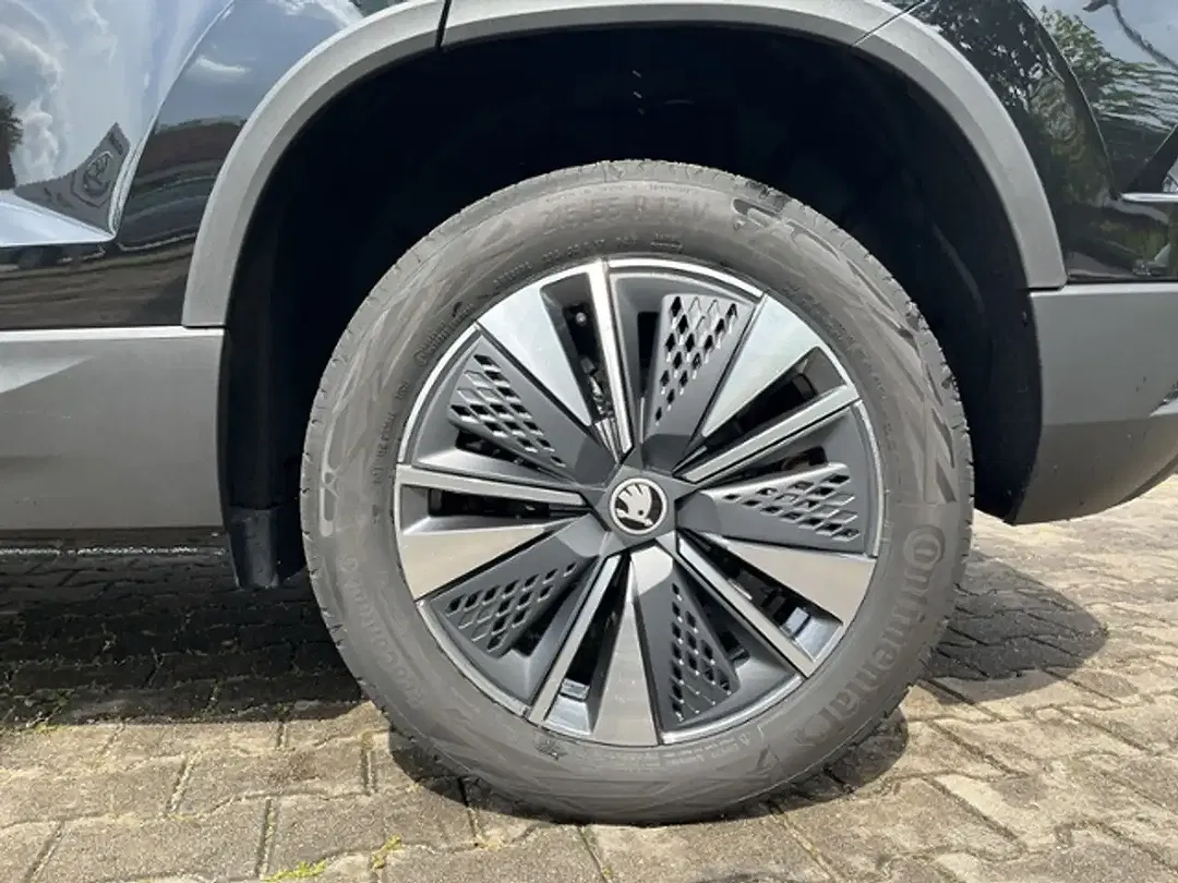 Skoda Karoq - Thumbnail 7