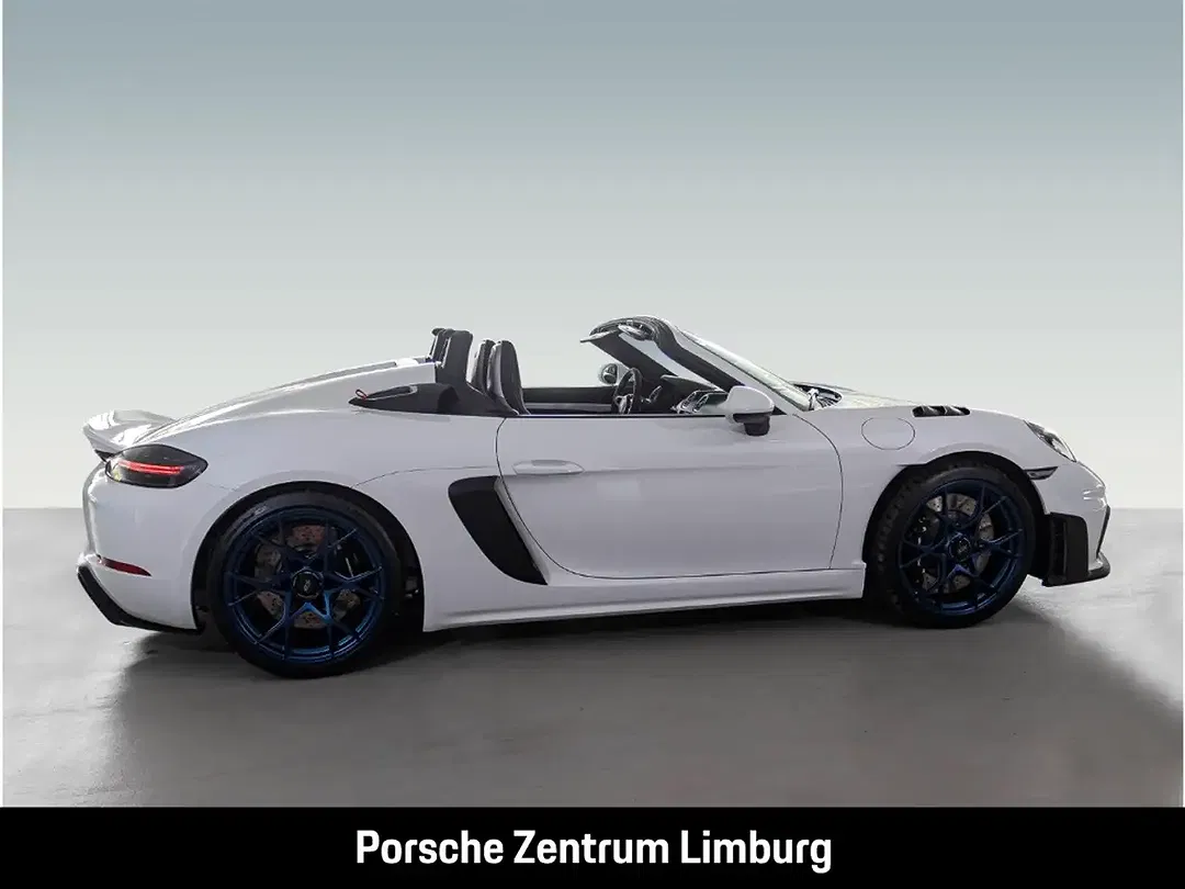 Porsche 718 Spyder - Thumbnail 2