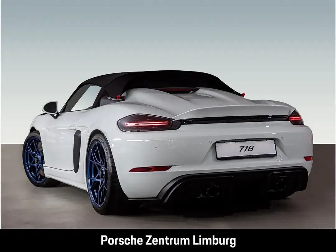 Porsche 718 Spyder - Thumbnail 3