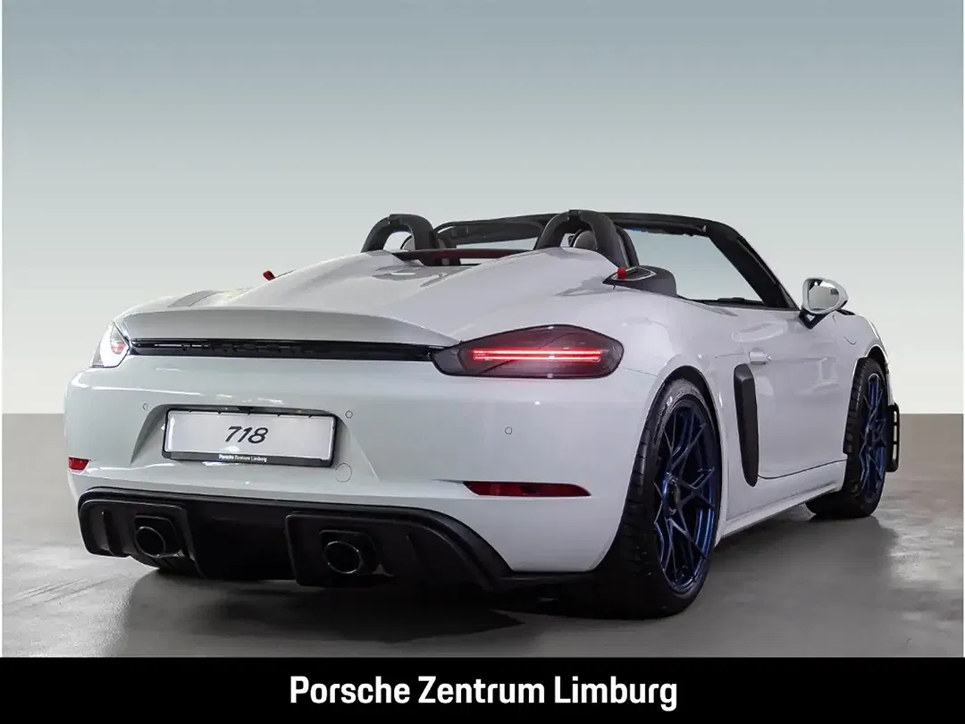 Porsche 718 Spyder - Thumbnail 8