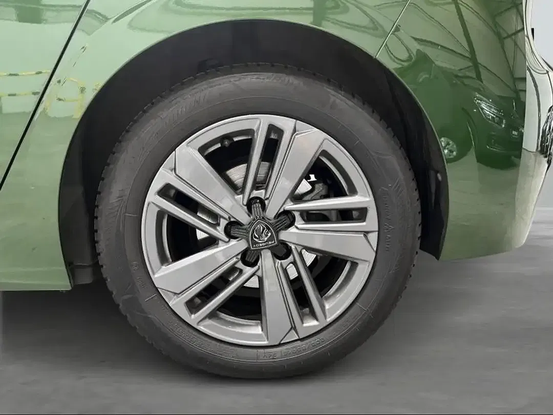 Peugeot 308 - Thumbnail 9