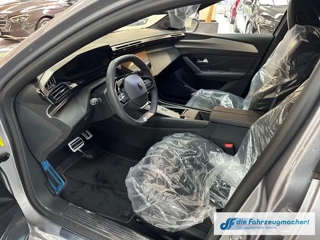 Peugeot 308 - Thumbnail 13