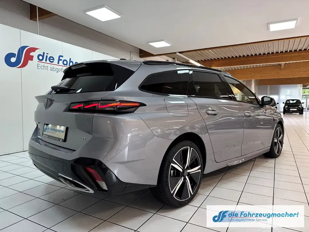 Peugeot 308 - Thumbnail 4