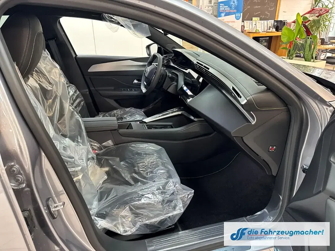 Peugeot 308 - Thumbnail 8
