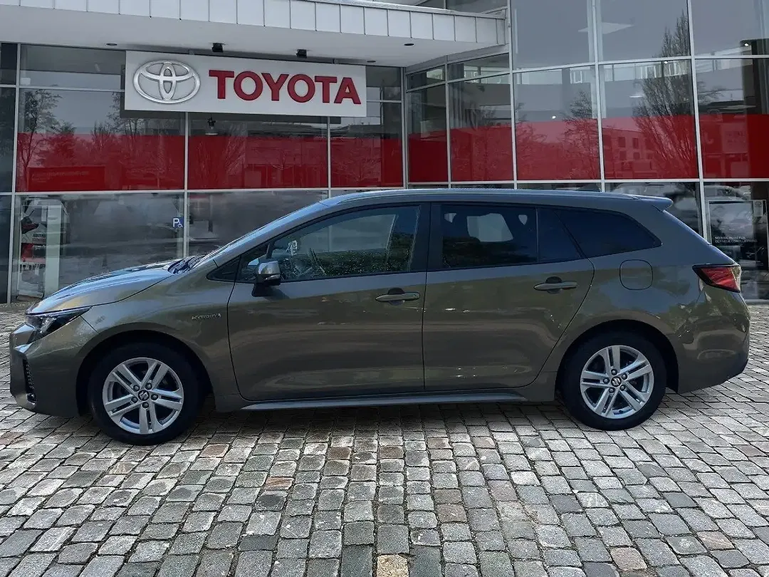Suzuki Swace - Thumbnail 2